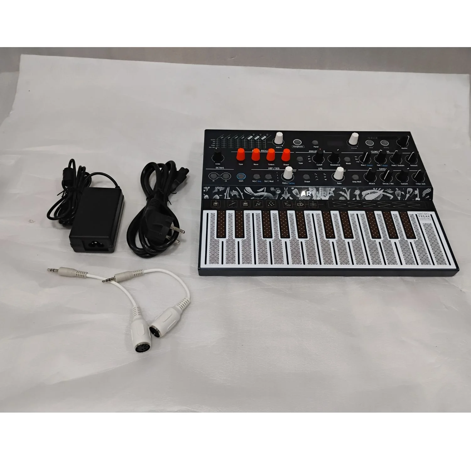 Arturia MicroFreak 25-Key Experimental Hybrid Synthesizer - Open Box