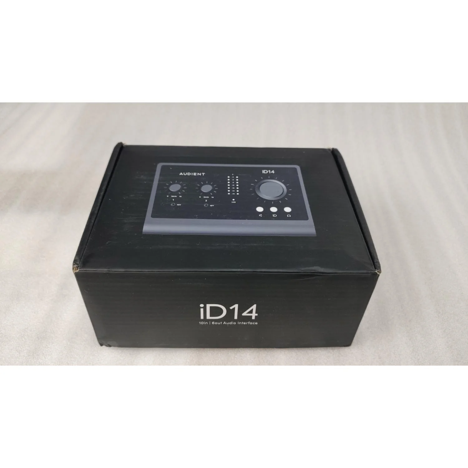 Audient ID14 MKII 10 In- 6 Out High Performance Audio Interface with Software Bundle - Open Box - Image 12
