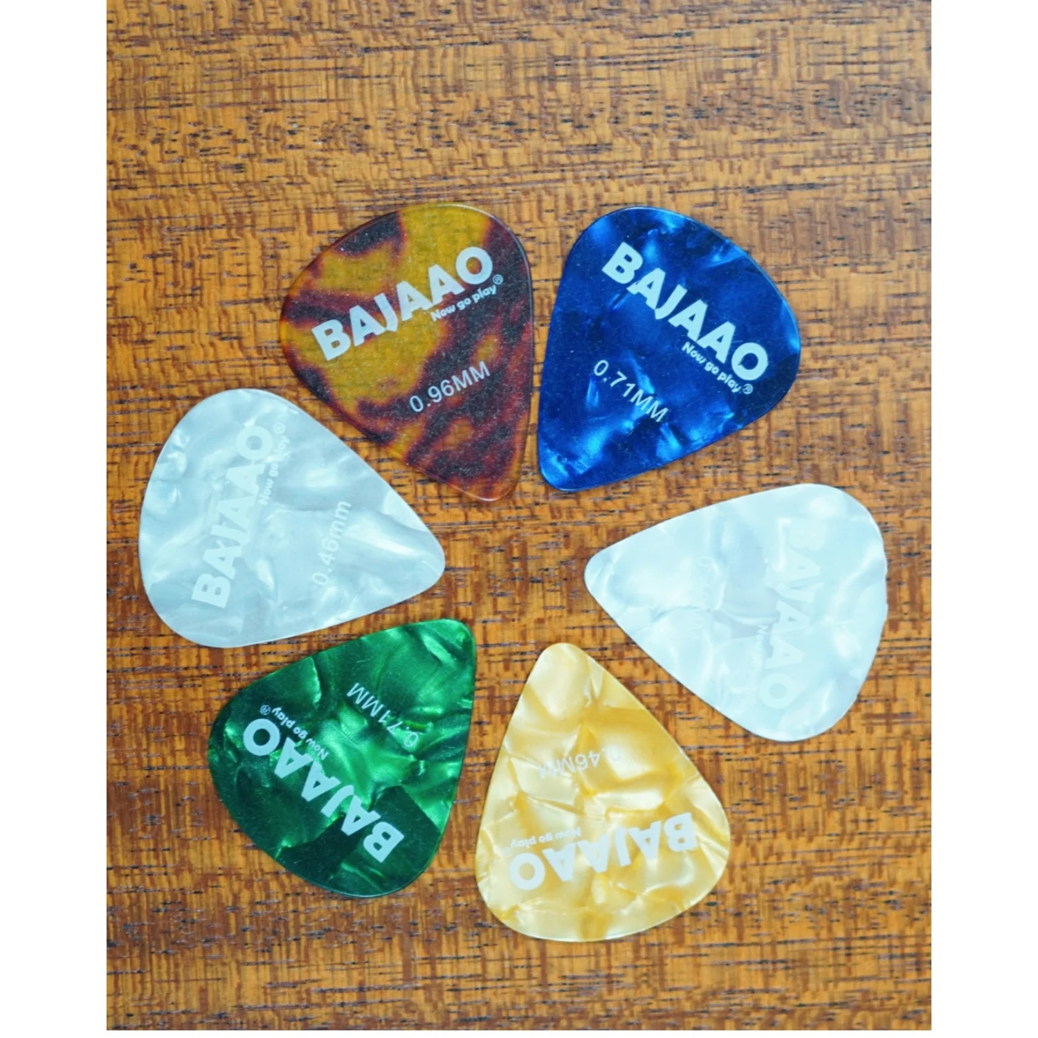 Bajaao Celluloid Guitar Pick Set of Various Thickness (0.46, 0.71, 0.96 mm) - Image 5