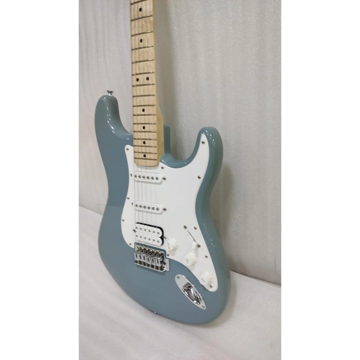 Fender FSR Squier Sonic Stratocaster Electric Guitar - Open Box - Image 7