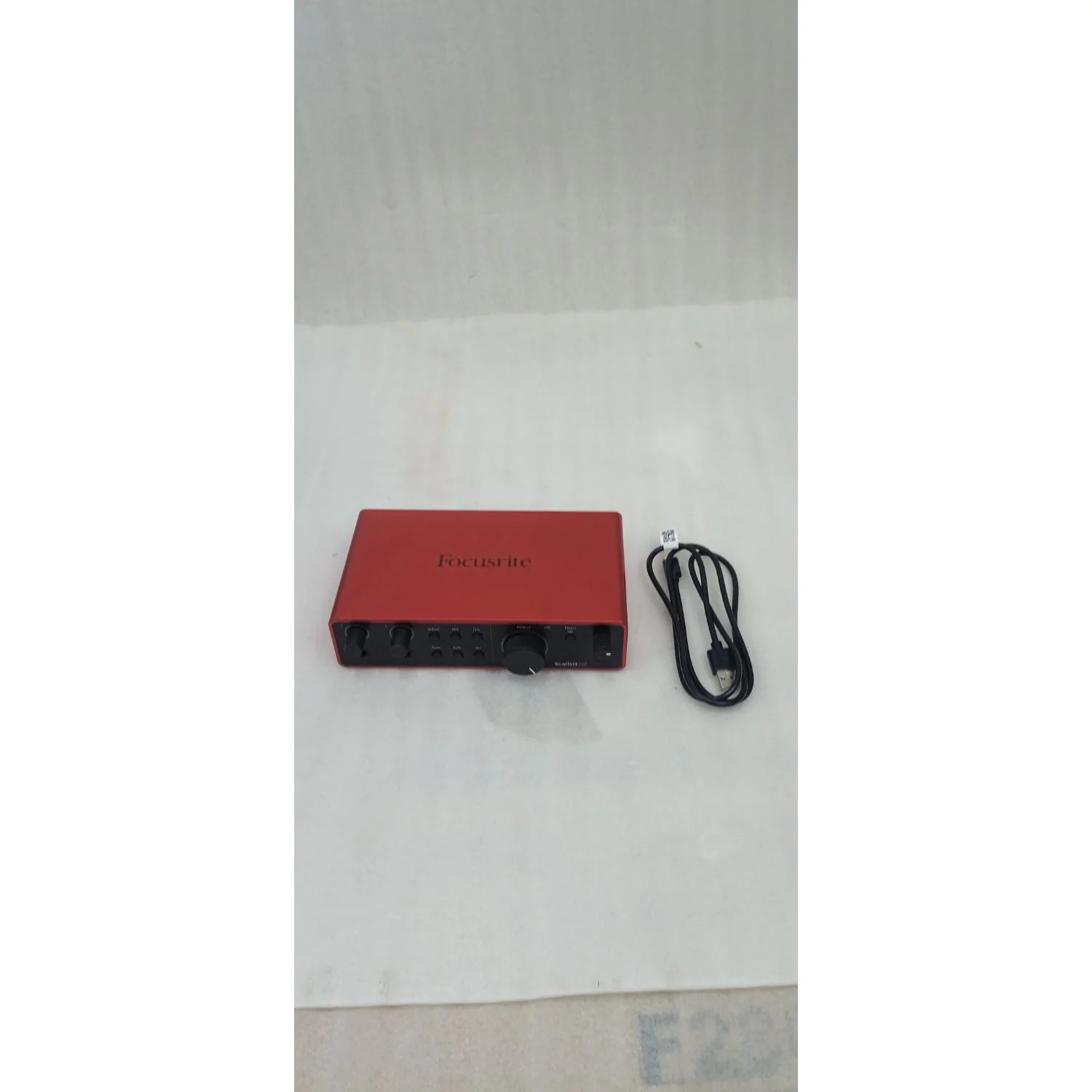 Focusrite Scarlett 2i2 4th Gen USB 2.0 Audio Interface - Open Box - Image 5