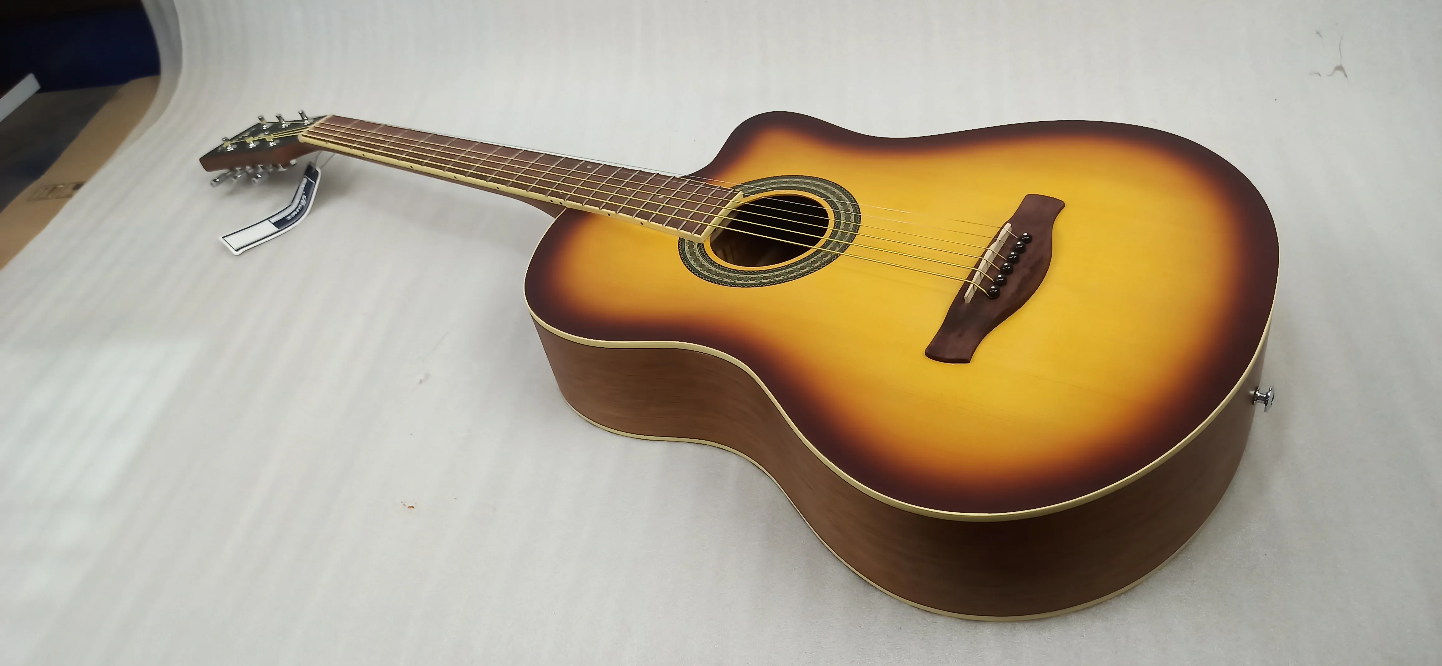 Ibanez MD39C 39 inch Cutaway Acoustic Guitar - Sunburst - Open Box B Stock - Image 55