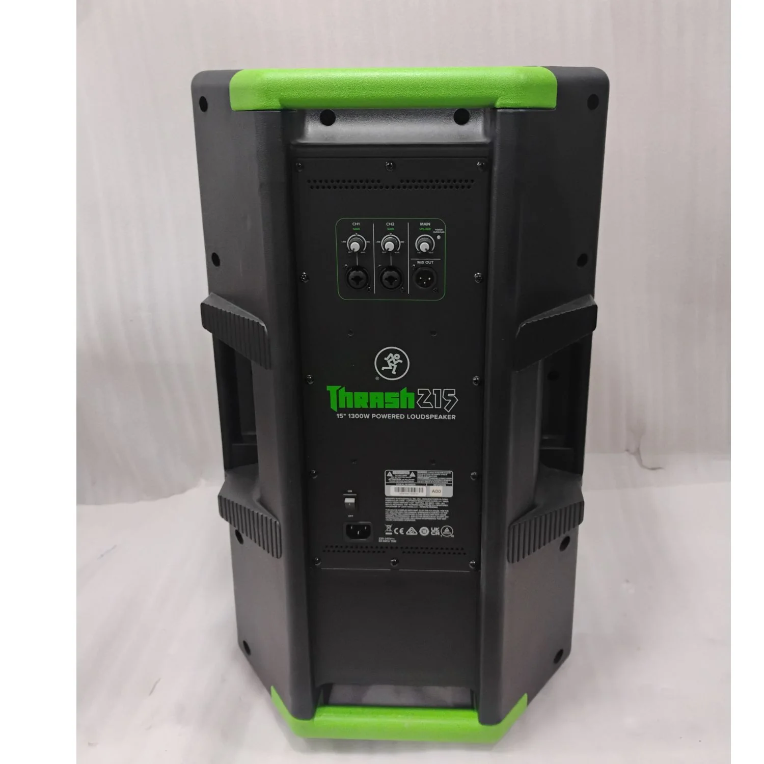 Mackie Thrash 215 15” 1300W Powered Loudspeaker - Open Box - Image 6