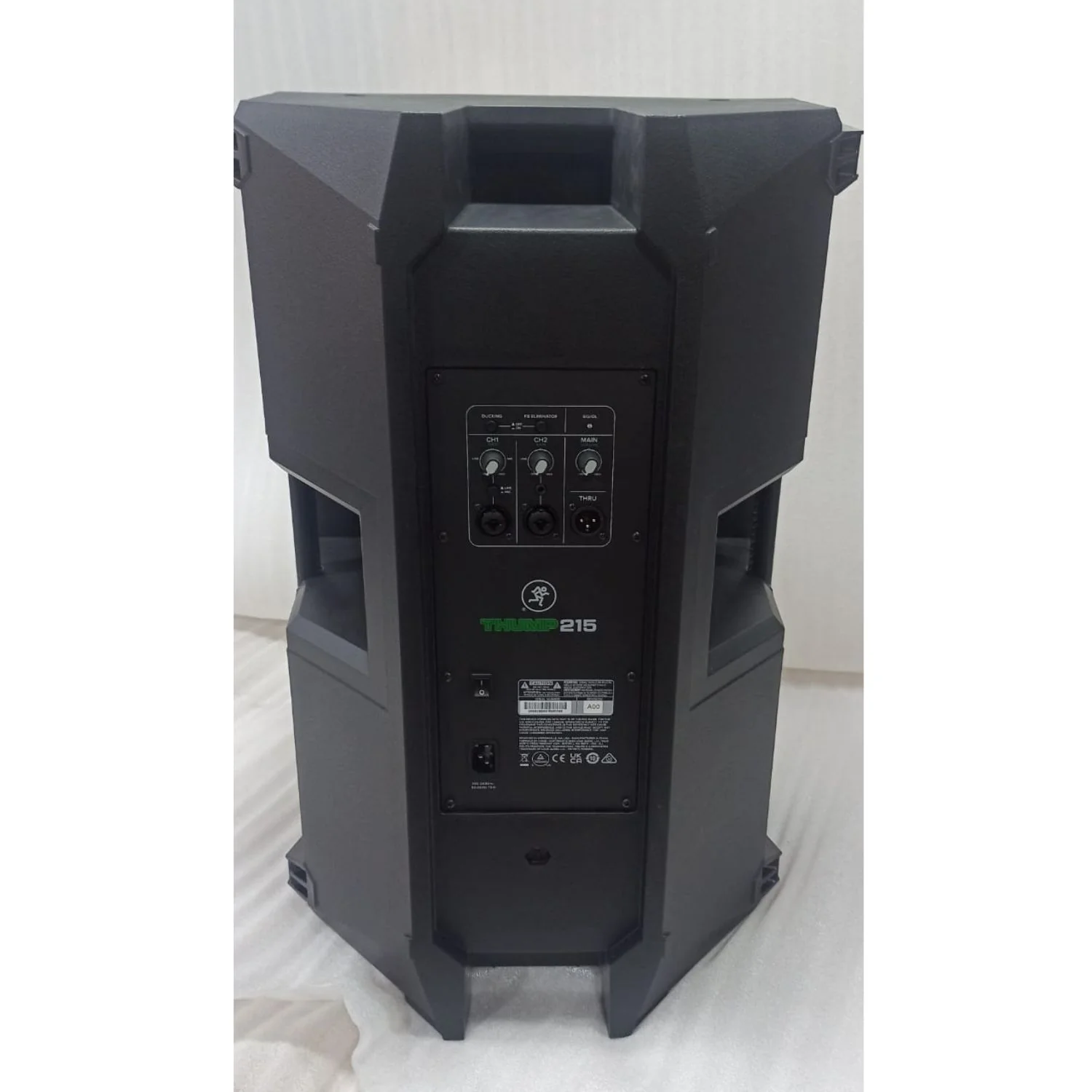 Mackie Thump Series Powered Loudspeaker - Open Box - Image 7