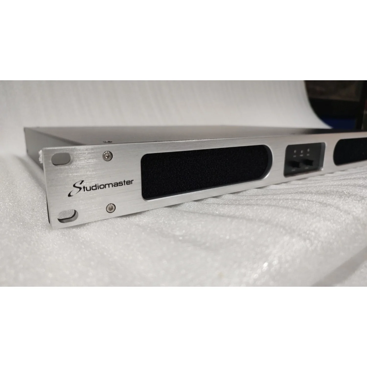 Studiomaster QX2 QX Series Digital Power Amplifiers - Open Box - Image 2