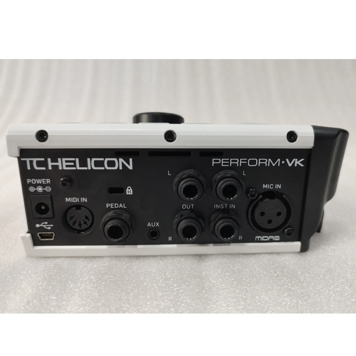 TC Helicon PERFORM-VK Vocal Processor - Open Box - Image 5