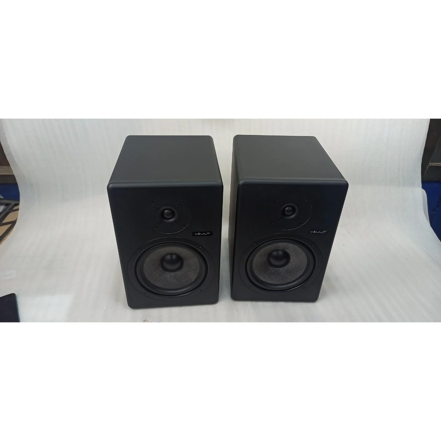 Vault C8 8-Inch Powered Studio Monitors - Pair - Open Box - Image 14