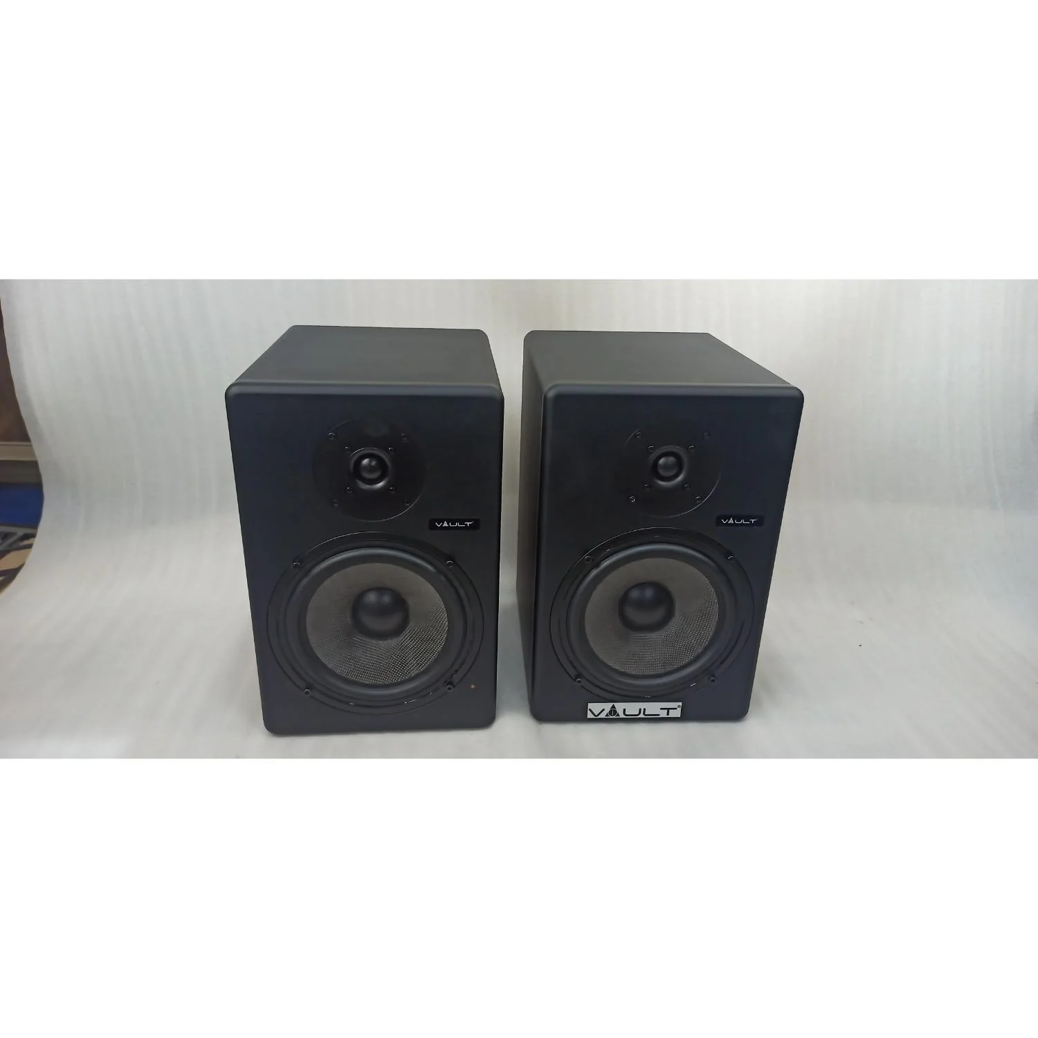 Vault C8 8-Inch Powered Studio Monitors - Pair - Open Box - Image 17