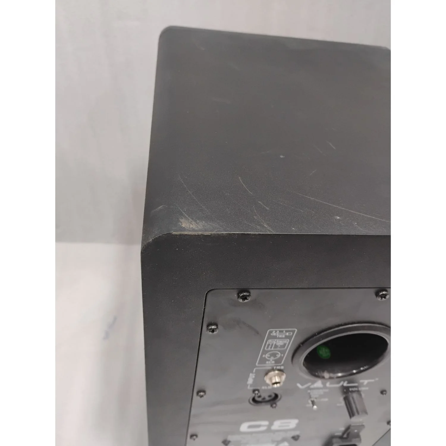 Vault C8 8-Inch Powered Studio Monitors - Pair - Open Box - Image 43