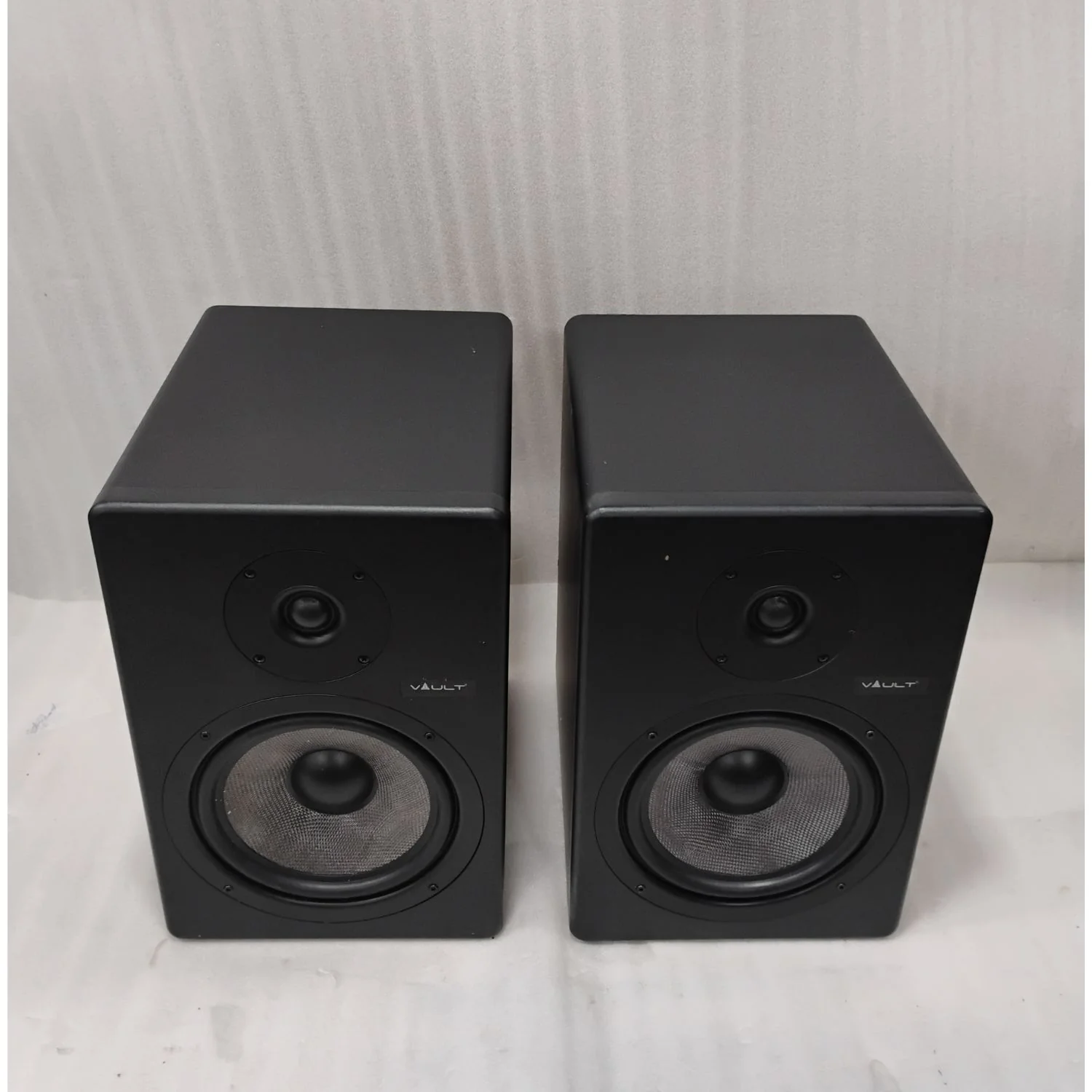 Vault C8 8-Inch Powered Studio Monitors - Pair - Open Box - Image 50