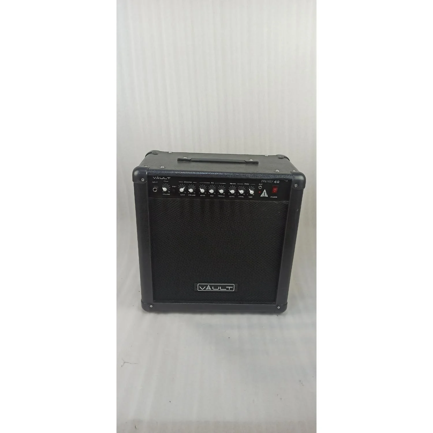 Vault Frenzy 40 Watt Combo Guitar Amplifier with Analog Distortion, Reverb & Delay All Playable Together - Open Box