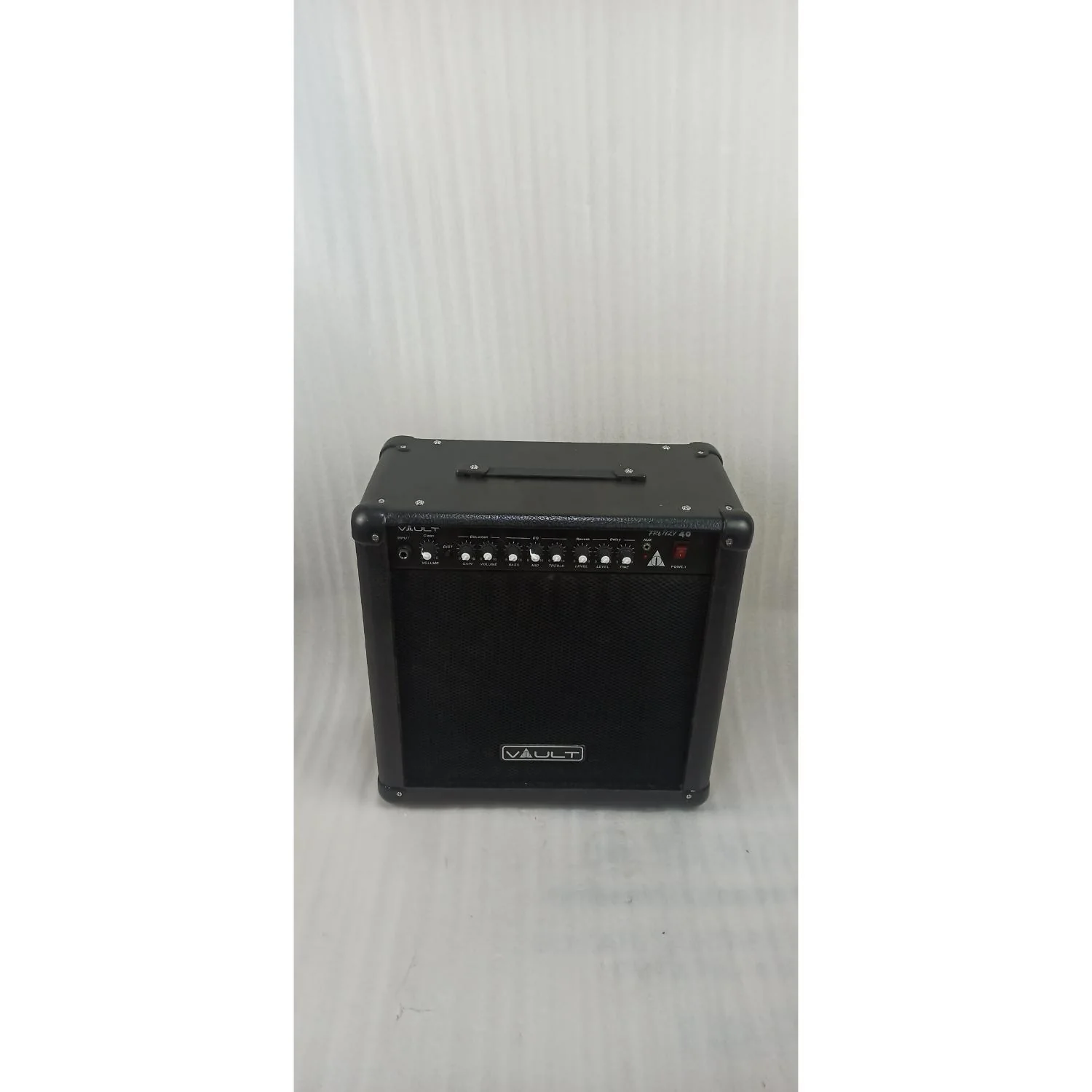 Vault Frenzy 40 Watt Combo Guitar Amplifier with Analog Distortion, Reverb & Delay All Playable Together - Open Box - Image 24