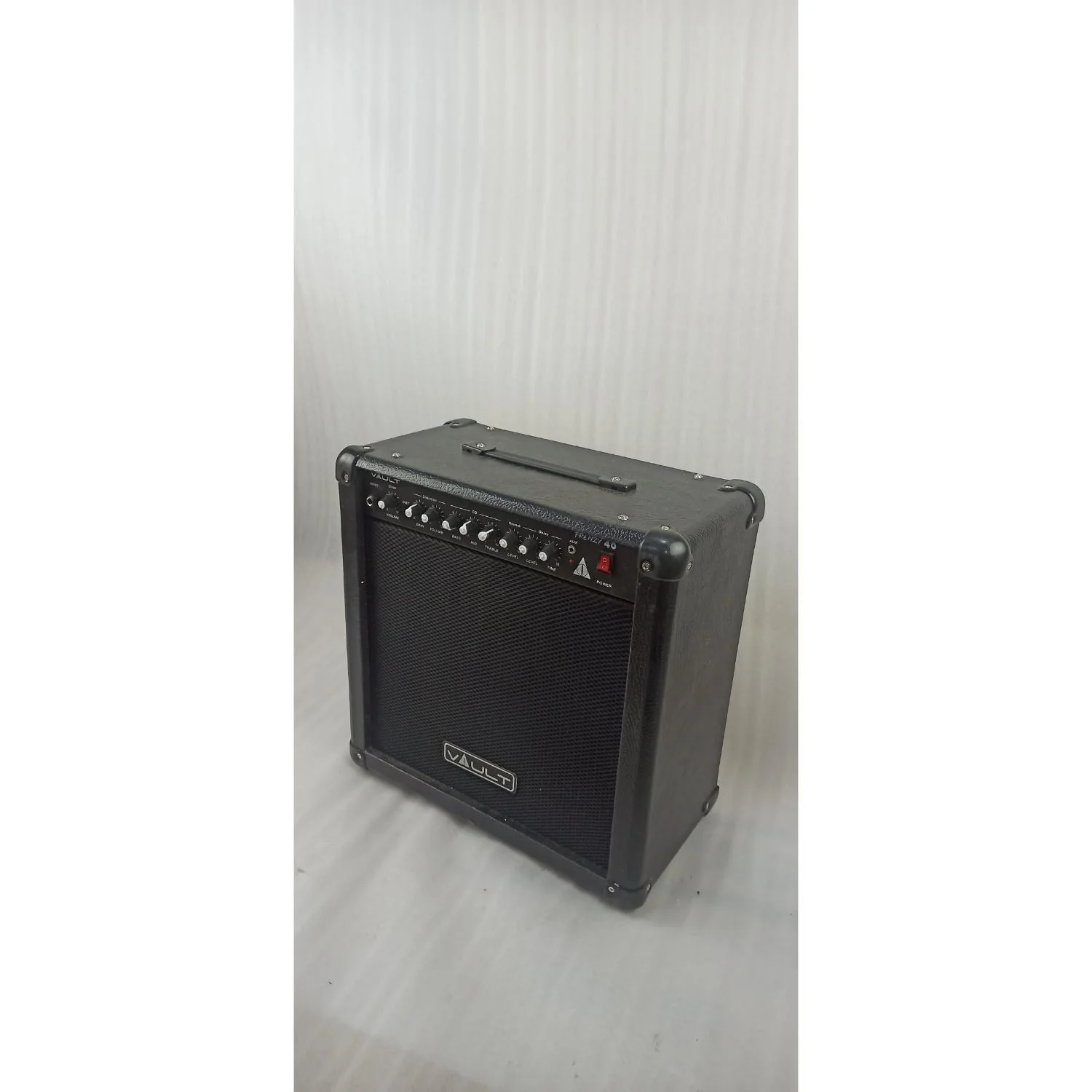 Vault Frenzy 40 Watt Combo Guitar Amplifier with Analog Distortion, Reverb & Delay All Playable Together - Open Box - Image 30