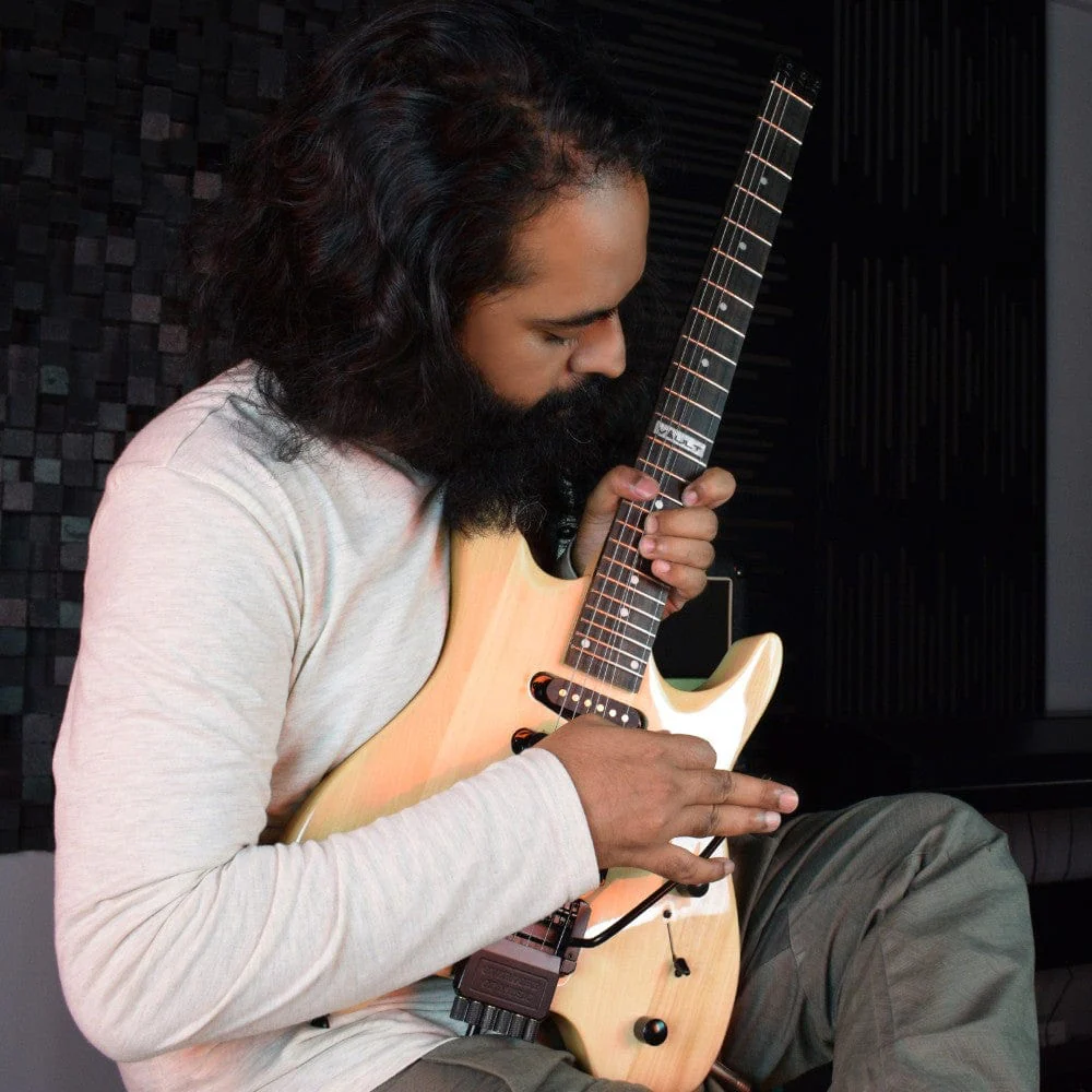 Vault HL1 Headless Electric Guitar with GigBag - Image 18