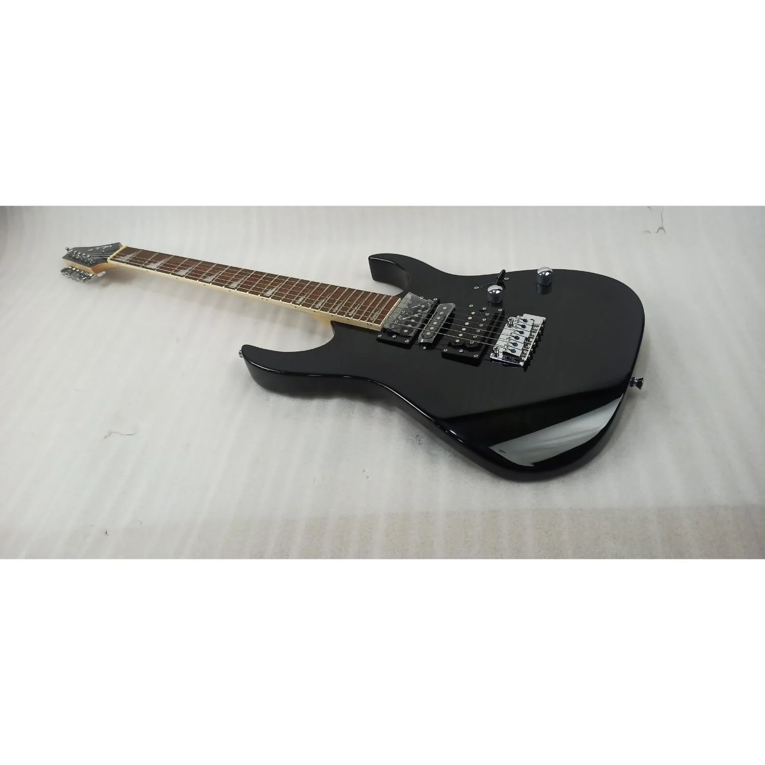 Vault RG1 Soloist Premium Electric Guitar - Open Box - Image 3