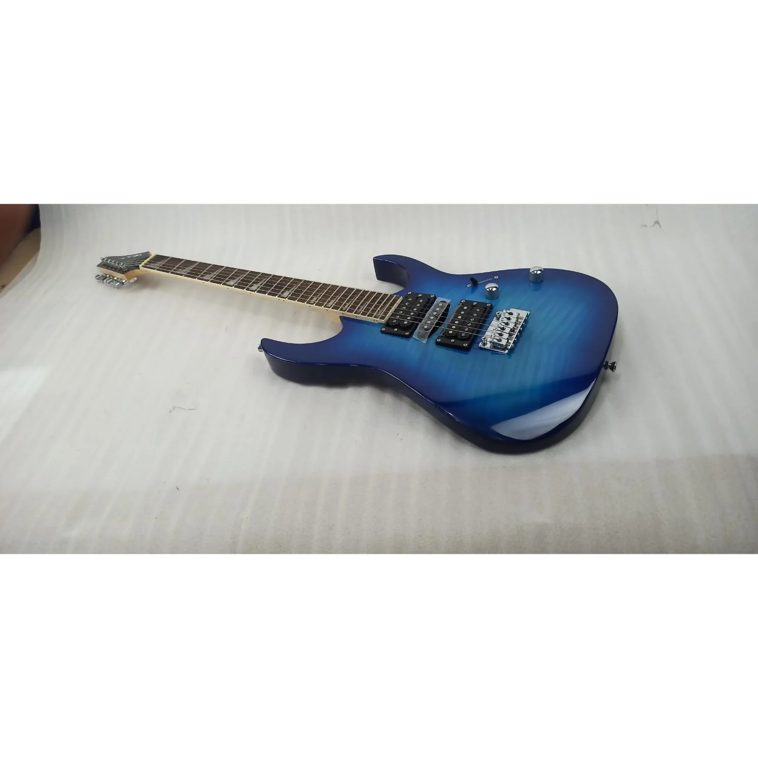 Vault RG1 Soloist Premium Electric Guitar - Open Box - Image 3