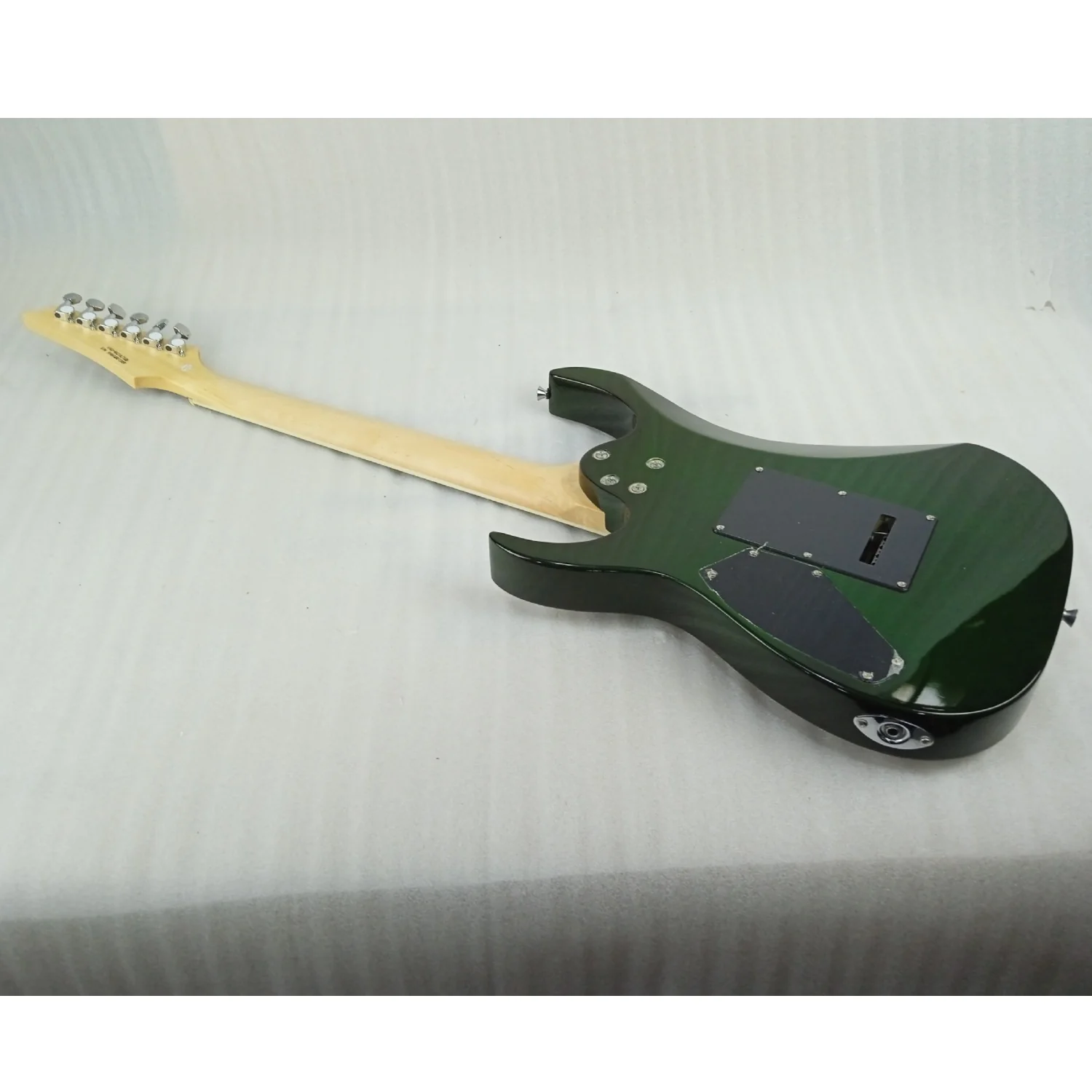 Vault RG1 Soloist Premium Electric Guitar - Transparent Green Burst - Open Box B Stock - Image 23