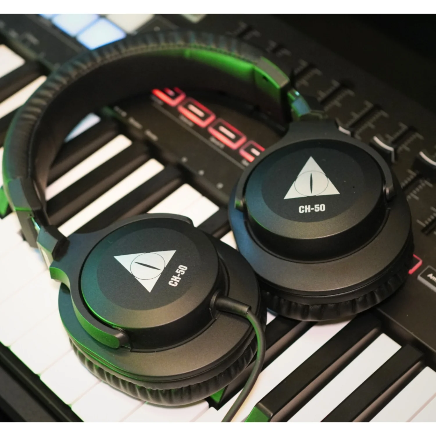 Vault Wired Headphone - Open Box - Image 7