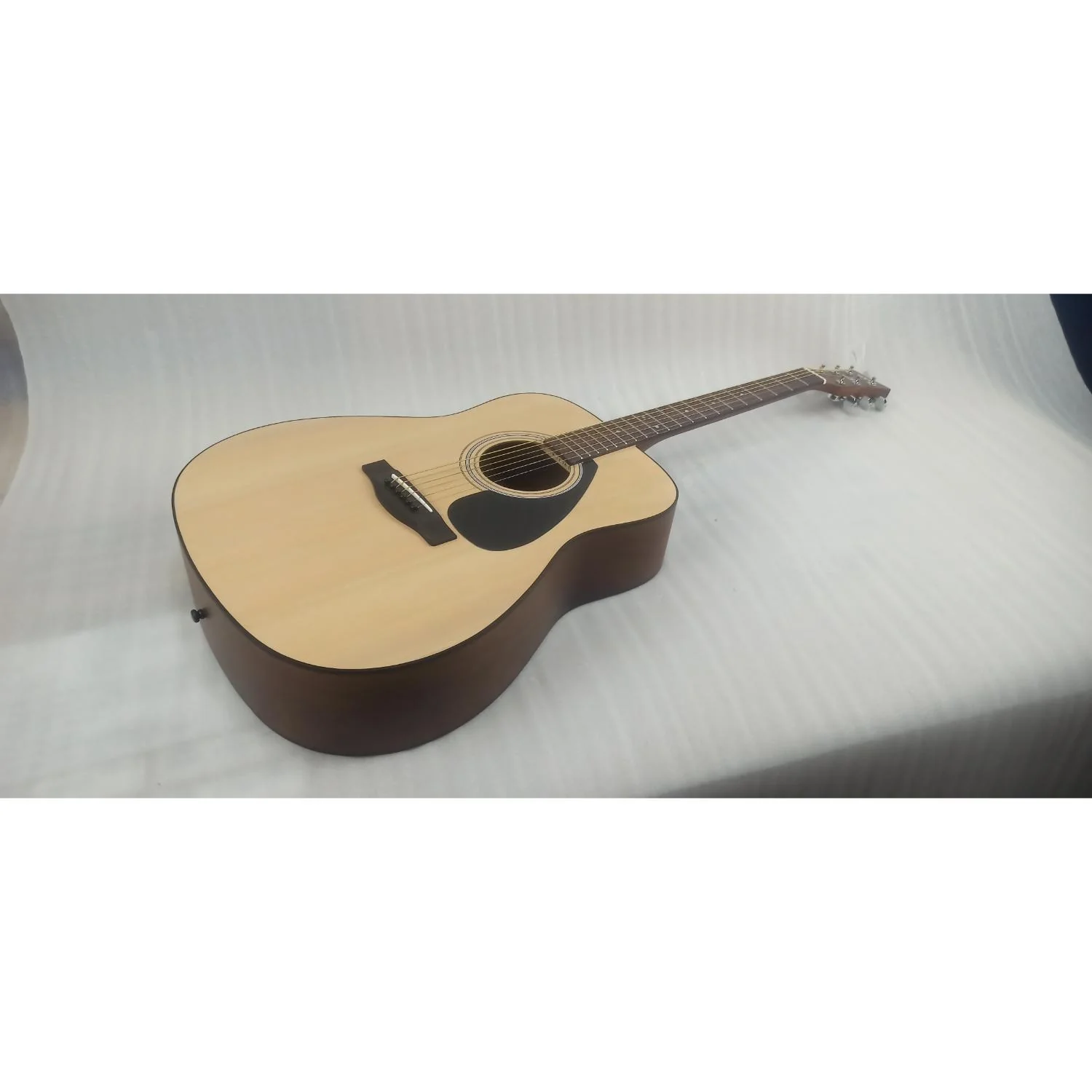 Yamaha F280 40 Inch Acoustic Guitar - Open Box B Stock - Image 7